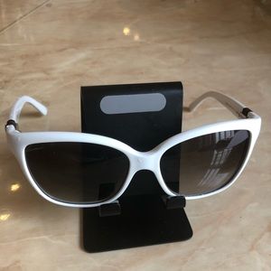 Authentic Gucci white sunglasses